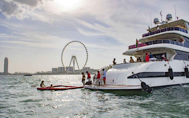 18acdf73-84c0-45d5-aaa1-b8c41f3075e9_dubai-marina-luxury-super-yacht-cruise
