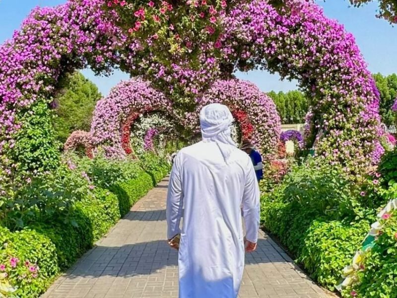 MiracleGardenandGlobalVillageEntryandGuidedTour